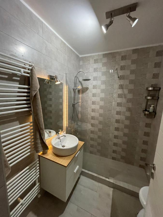 Plaza Luxury Apartment Near Presidential Palace Bukarest Exteriör bild